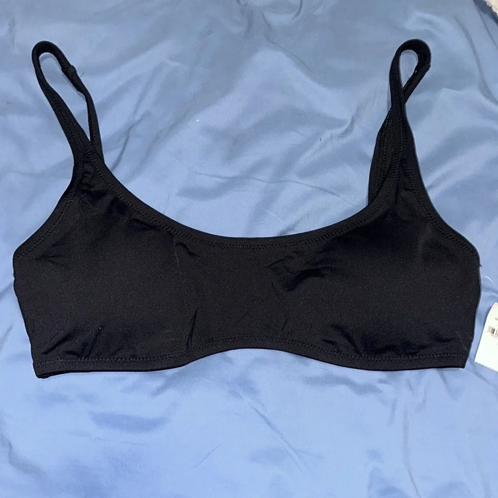 Gap Padded Black Bra - Picture 2 of 7